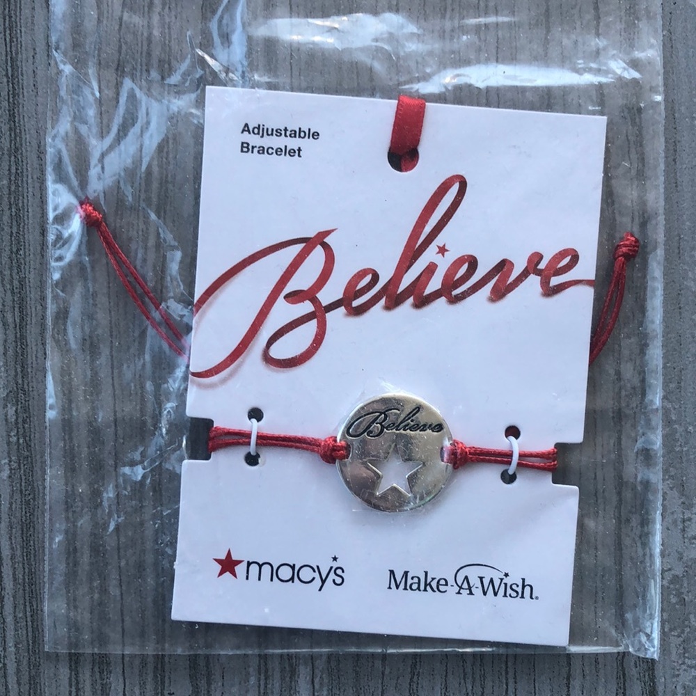Macys Make a Wish Believe Christmas bracelet